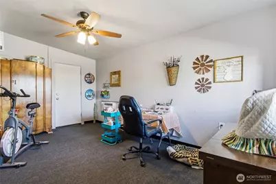 542 NE Fleetwood Avenue, College Place, WA 99324 - Photo 25