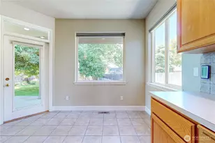 1726 SE Grassland Ct, College Place, WA 99324 - Photo 9
