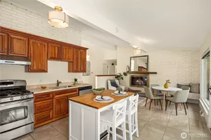 9750 SE 41st St, Mercer Island, WA 98040 - Photo 13