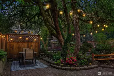 12719 12th Avenue NE, Seattle, WA 98125 - Photo 31