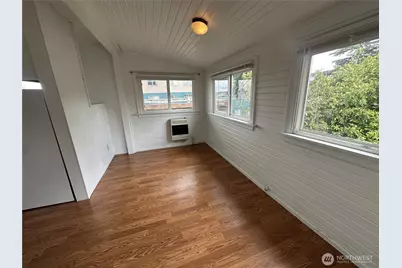 807 N 49th Street, Seattle, WA 98103 - Photo 19