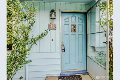 110 N 201st Street, Shoreline, WA 98133 - Photo 3