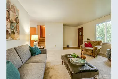 110 N 201st Street, Shoreline, WA 98133 - Photo 9