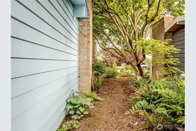 110 N 201st Street, Shoreline, WA 98133 - Photo 33