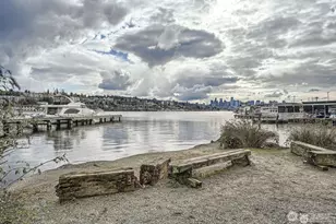 2309 N Northlake Way, Seattle, WA 98103 - Photo 17