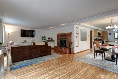 7820 NE 195th Street, Kenmore, WA 98028 - Photo 3