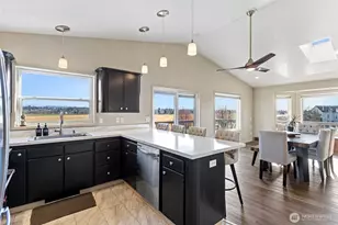 9405 Thomle Rd, Stanwood, WA 98292 - Photo 7