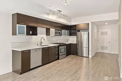 2911 2nd Avenue #404, Seattle, WA 98121 - Photo 13