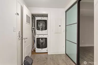 2911 2nd Avenue #404, Seattle, WA 98121 - Photo 25