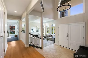 4550 49th Ave NE, Seattle, WA 98105 - Photo 5