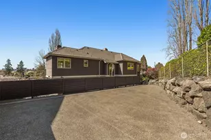 4550 49th Ave NE, Seattle, WA 98105 - Photo 29