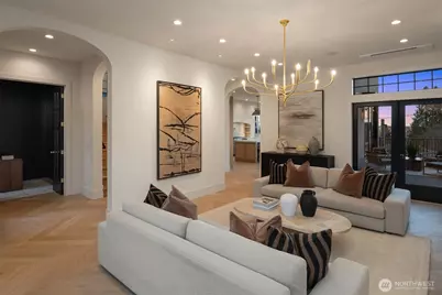 738 22nd Avenue E, Seattle, WA 98112 - Photo 3