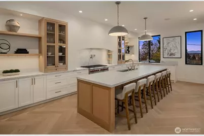 738 22nd Avenue E, Seattle, WA 98112 - Photo 7