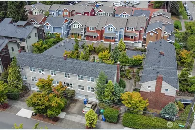 8001 Densmore Avenue N, Seattle, WA 98103 - Photo 5