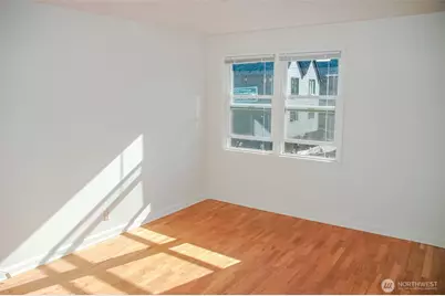 8001 Densmore Avenue N, Seattle, WA 98103 - Photo 7