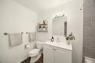 12211 SE 59th St, Bellevue, WA 98006 - Photo 15