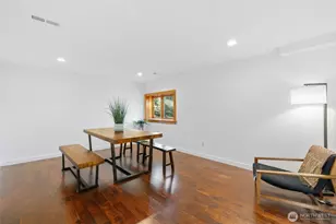 9615 NE 26th St, Clyde Hill, WA 98004 - Photo 25