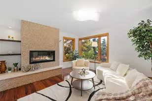 9615 NE 26th St, Clyde Hill, WA 98004 - Photo 9