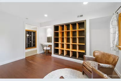 9615 NE 26th Street, Clyde Hill, WA 98004 - Photo 27