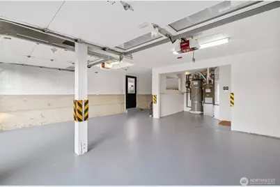 9615 NE 26th Street, Clyde Hill, WA 98004 - Photo 33