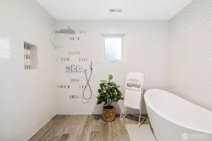 9615 NE 26th St, Clyde Hill, WA 98004 - Photo 19