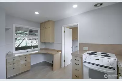 1214 7th Avenue SW, Olympia, WA 98502 - Photo 9