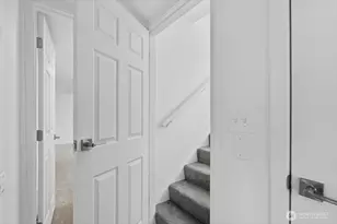 18330 SE 145th St, Renton, WA 98059 - Photo 17