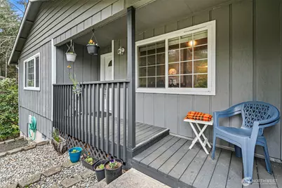 161 E Barnsby Place, Shelton, WA 98584 - Photo 3