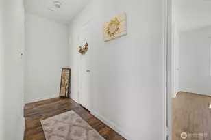 1814 2nd St, Marysville, WA 98270 - Photo 3
