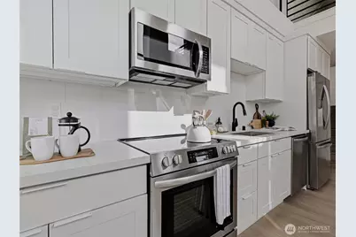 6320 41st Avenue SW #A, Seattle, WA 98136 - Photo 11