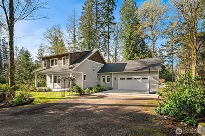 10060 NE Springwood Lane, Bainbridge Island, WA 98110 - Photo 1
