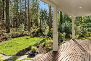10060 NE Springwood Ln, Bainbridge Island, WA 98110 - Photo 3
