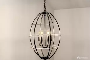 10060 NE Springwood Ln, Bainbridge Island, WA 98110 - Photo 19