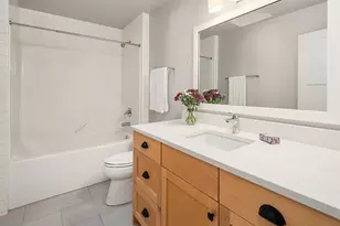 10060 NE Springwood Ln, Bainbridge Island, WA 98110 - Photo 27