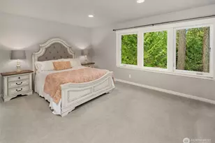 10060 NE Springwood Ln, Bainbridge Island, WA 98110 - Photo 23