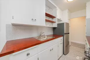 7 Harrison St, Seattle, WA 98109 - Photo 11