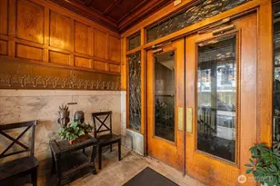 7 Harrison St, Seattle, WA 98109 - Photo 3