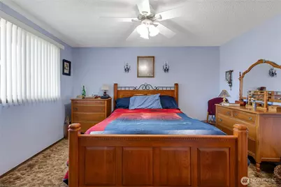 922 140th St E, Tacoma, WA 98445 - Photo 17