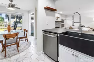 14007 NE 181st St, Woodinville, WA 98072 - Photo 13