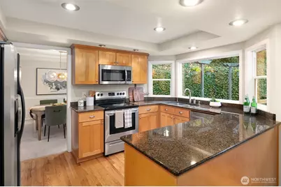 13265 SE 55th Place, Bellevue, WA 98006 - Photo 7