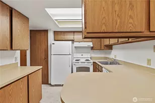 6822 NE 153rd Pl, Kenmore, WA 98028 - Photo 9