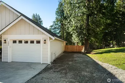 3655 Galiano Dr, Ferndale, WA 98248 - Photo 3