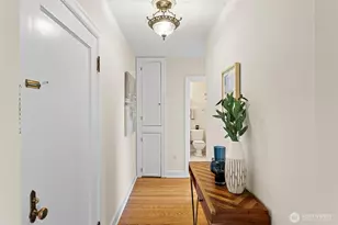 711 Belmont Pl E, Seattle, WA 98102 - Photo 23