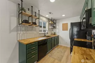 1203 Southwest Carver Street, College Place, WA 99324 - Photo 11