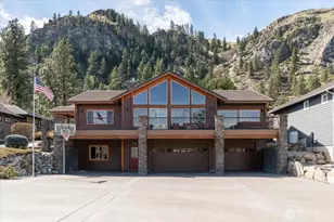 15320 Lakeview St, Entiat, WA 98822 - Photo 1