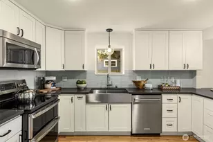 3016 50th Ave SW, Seattle, WA 98116 - Photo 11