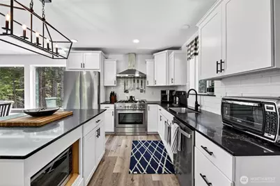 60 Snoqualmie Village Dr, Snoqualmie Pass, WA 98068 - Photo 9