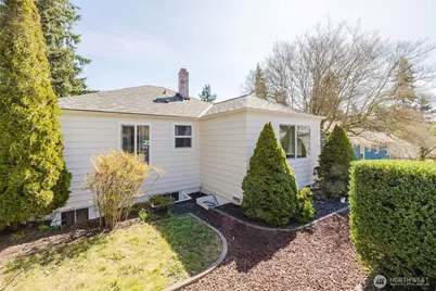 1126 Evans Avenue W, Bremerton, WA 98312 - Photo 3