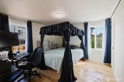 1126 Evans Avenue W, Bremerton, WA 98312 - Photo 17