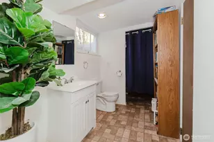 1126 Evans Ave W, Bremerton, WA 98312 - Photo 23